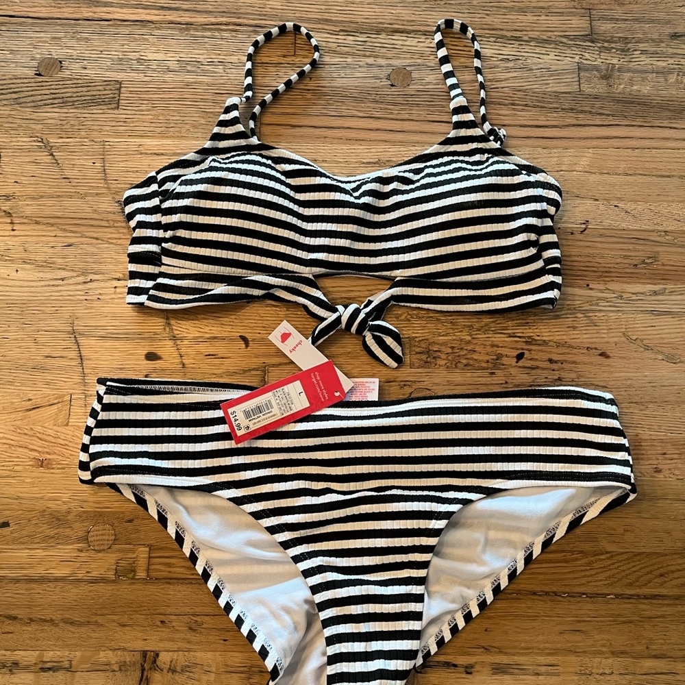 Swim suit